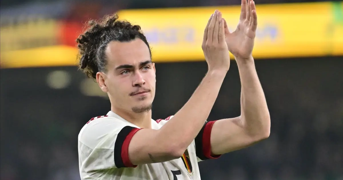 Arthur Theate ne remerciera jamais assez l'homme qui a sauvé sa carrière en Belgique : "Il a changé ma vie" - Tout le foot