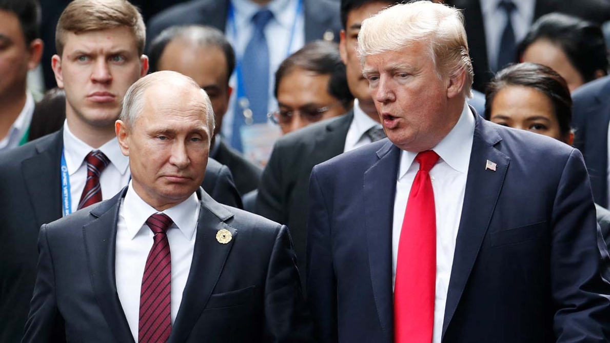 Trump confirme avoir eu une "conversation très productive" avec Poutine: vers des avancées dans le conflit en Ukraine?