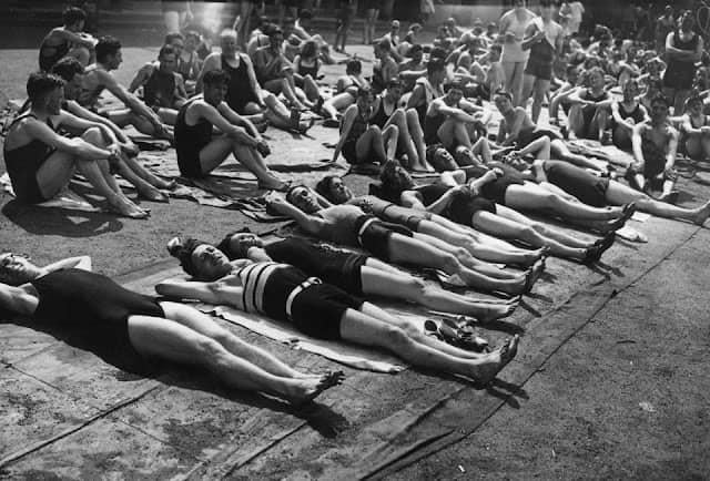 Hyde Park lido, 1933.