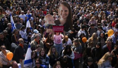 Israelis hold funeral for Shiri Bibas and her two sons