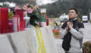Pope Francis meet with Vatican No. 2 over candidates for sainthood