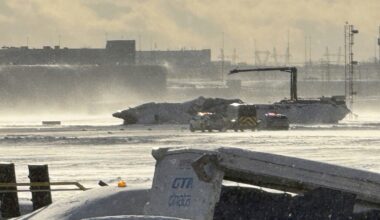 Delta plane crash: 18 people injured, all 80 aboard survive