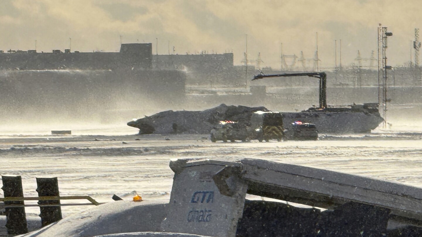 Delta plane crash: 18 people injured, all 80 aboard survive