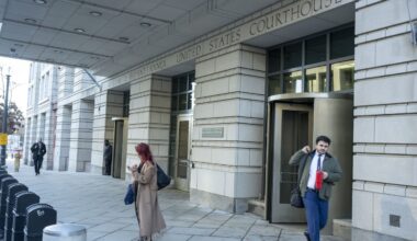 Judge won't immediately restore AP's access to White House