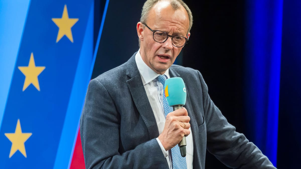 CDU-Chef Merz: Trump "räumt richtig auf"