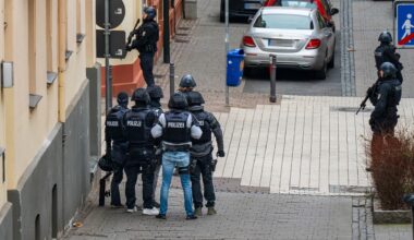 Obdachloser in Bankvorraum eingeschlossen ➤ Hessen am Morgen: Die Nachrichten im Ticker | hessenschau.de