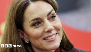 Kate's prison visit to meet mothers and babies