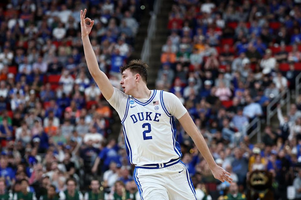 Flagg put up an 18-9-6 line in Sunday's win over Baylor. (Jared C. Tilton/Getty Images)