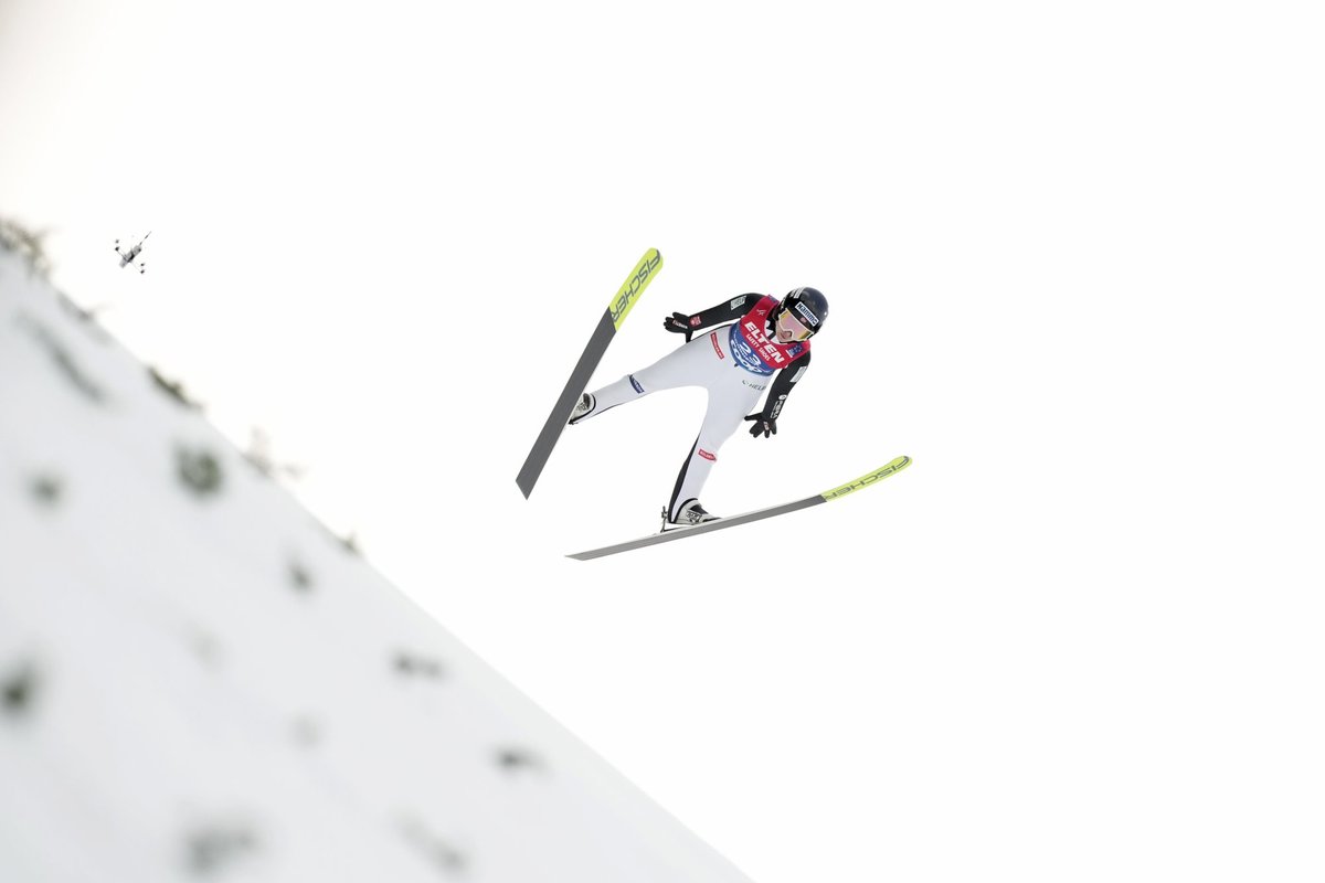 Norra suusahüppajaid saadavad MK-etapil turvamehed. „On selge, et norralased praegu paljudele ei meeldi“