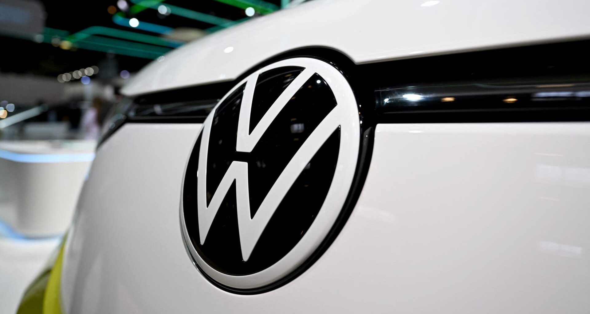 stocks, news, VW earnings and data