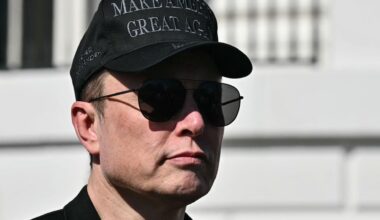Elon Musk received summons in SEC suit over Twitter disclosure