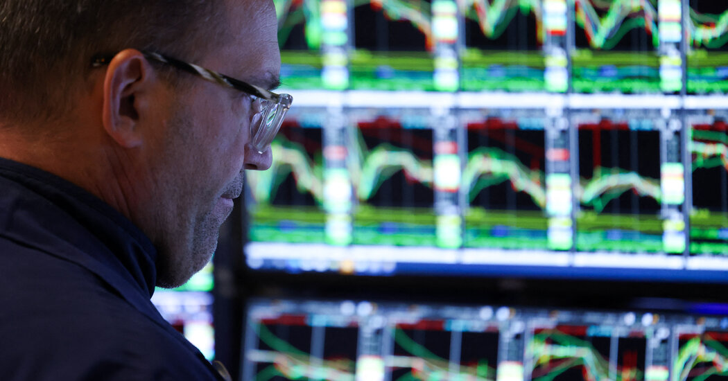 Trump Live Updates: U.S. Stocks Plunge as Economic Fears Grow and Latest Tariffs News