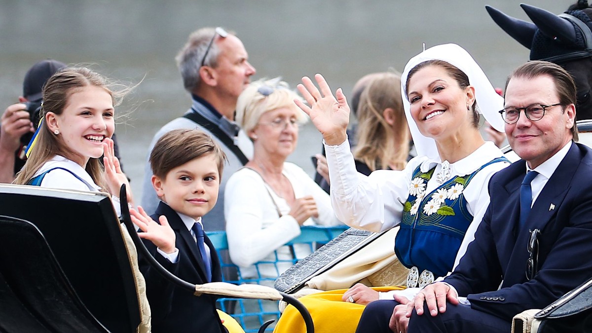 Crown Princess Victoria's son Prince Oscar beams in new portrait shared to mark 9th birthday