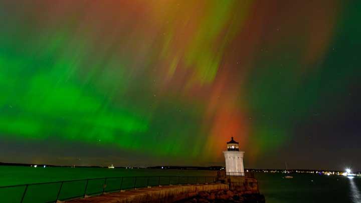 Alternatives to Iceland, Here Are 6 Best Places to See Northern Lights in Canada