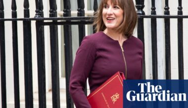 Rachel Reeves says she will not accept free concert tickets in future after criticism | Rachel Reeves