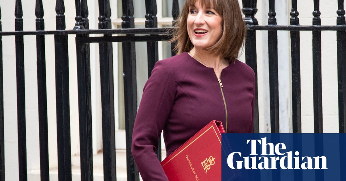 Rachel Reeves says she will not accept free concert tickets in future after criticism | Rachel Reeves