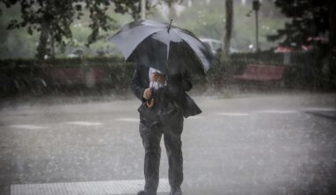 Última hora del temporal en Madrid y el resto de España, en directo | Protección Civil envía una alerta a móviles de seis municipios por la crecida del Alberche mientras se producen desalojos en Escalona (Toledo)