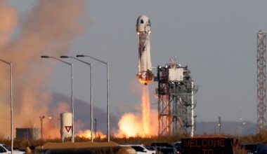 Historic all-woman space flight to include Katy Perry, Lauren Sánchez