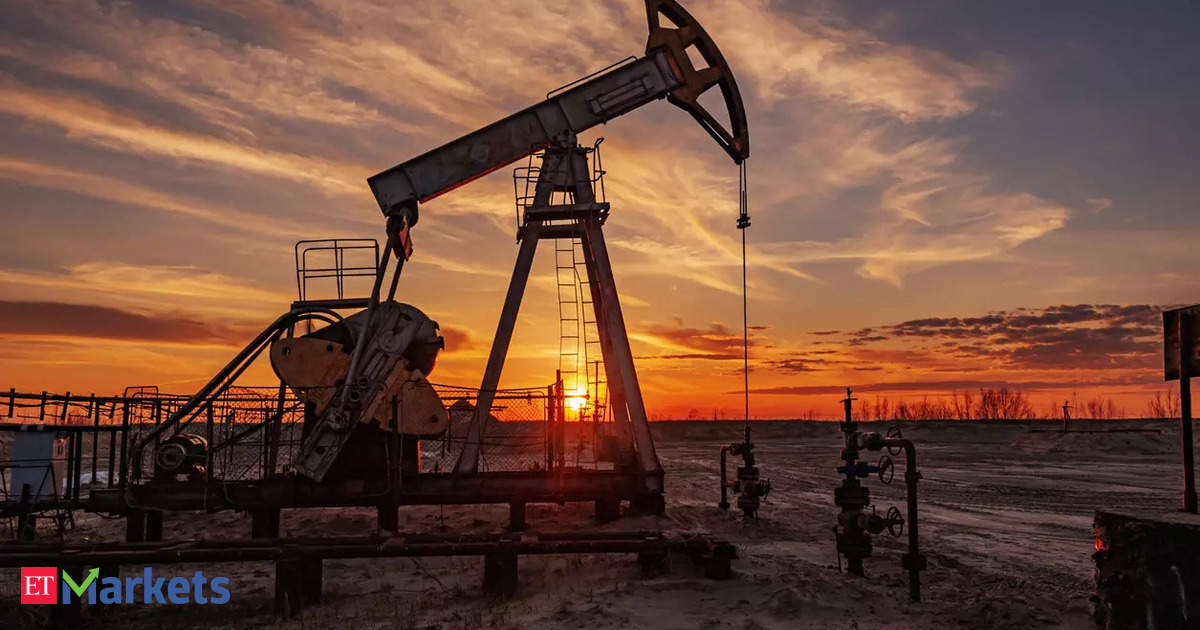 Oil steadies after multi-day plunge but traders wary of tariff, supply impacts