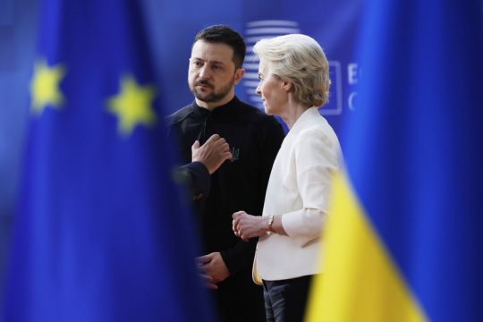 Summit EU se shodl na posílení evropské obrany, podporu Ukrajiny odmítl Orbán