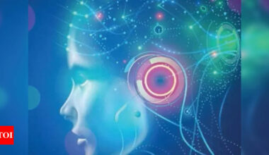 Industry leaders debate how to balance artificial intelligence and human expertise