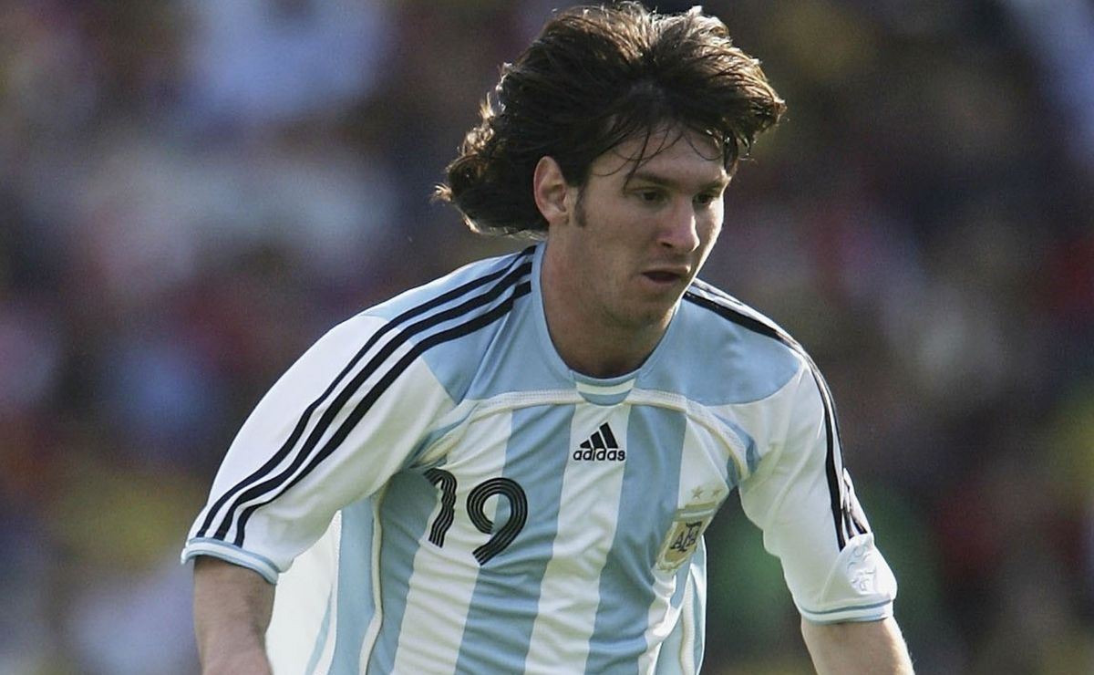 Messi's first Argentina coach reveals true story of how they prevented Lionel from playing for Spain