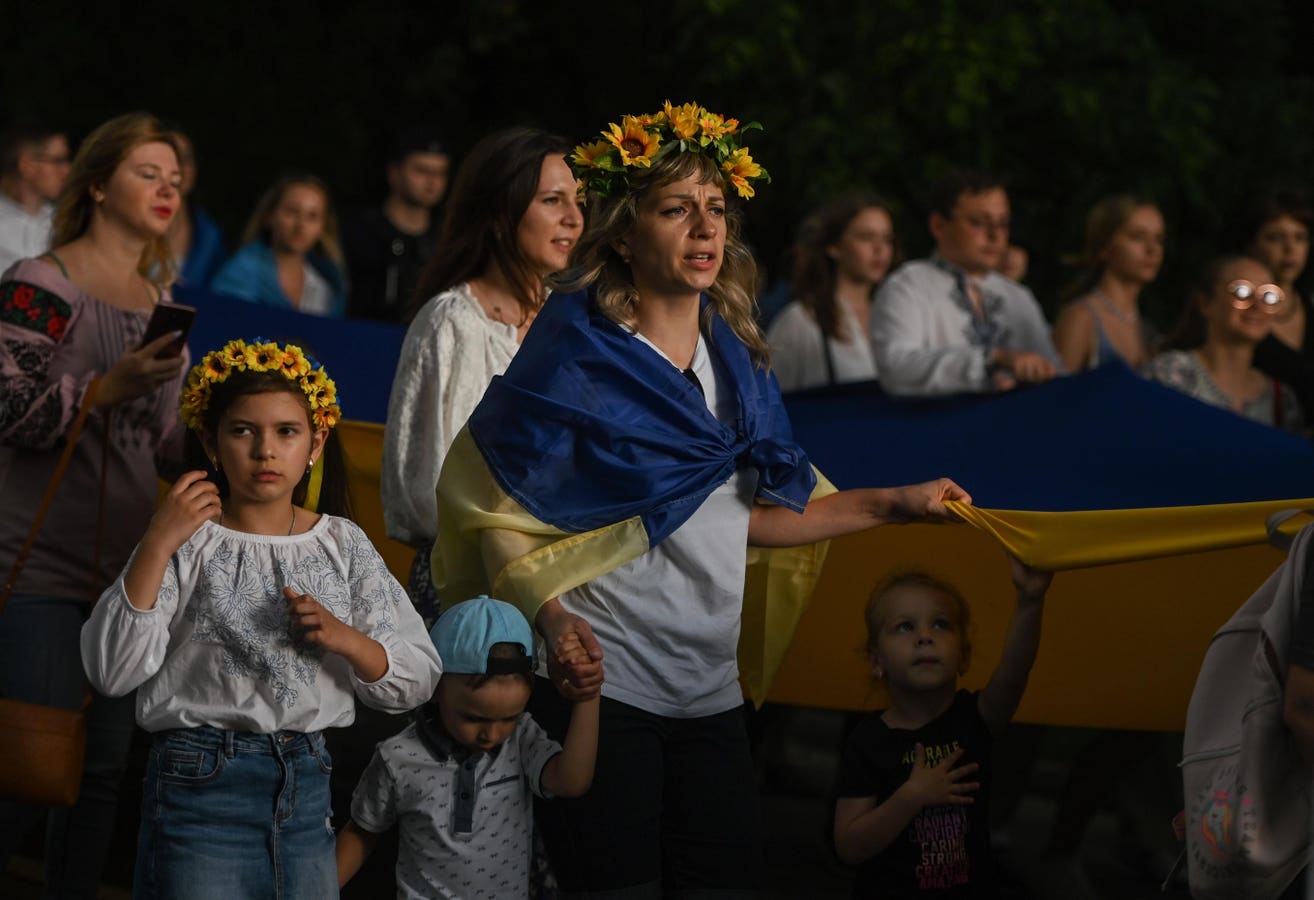 With $4 Billion In Tax Contributions, Ukrainians In Poland Give Far More Than They Receive