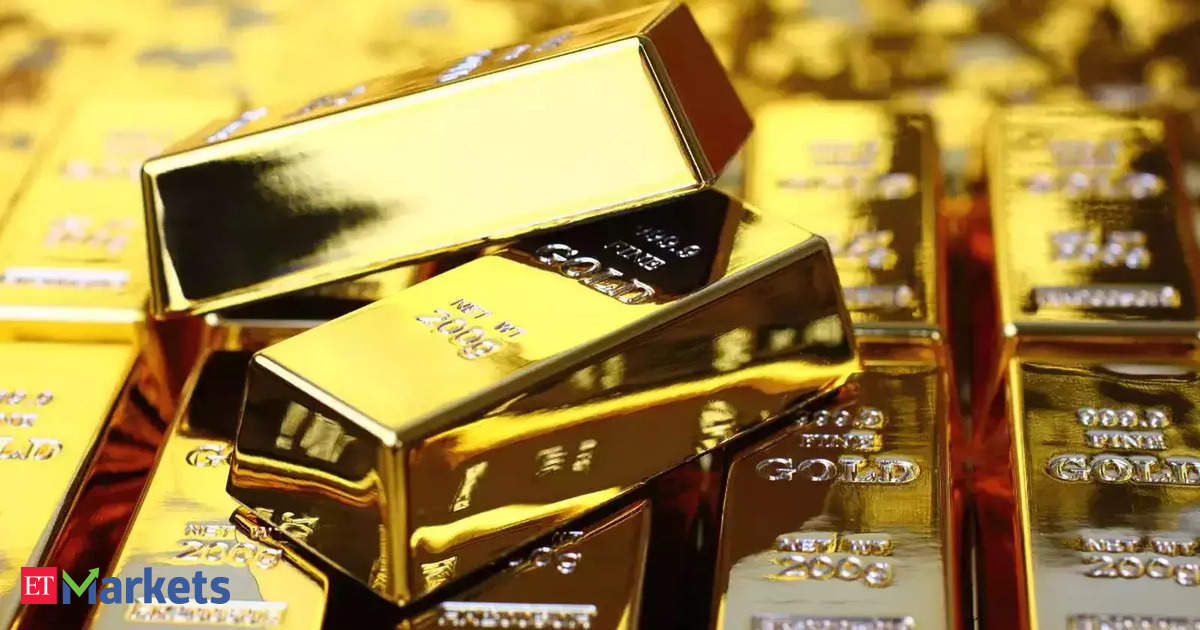 Gold edges higher as geopolitical and economic concerns linger