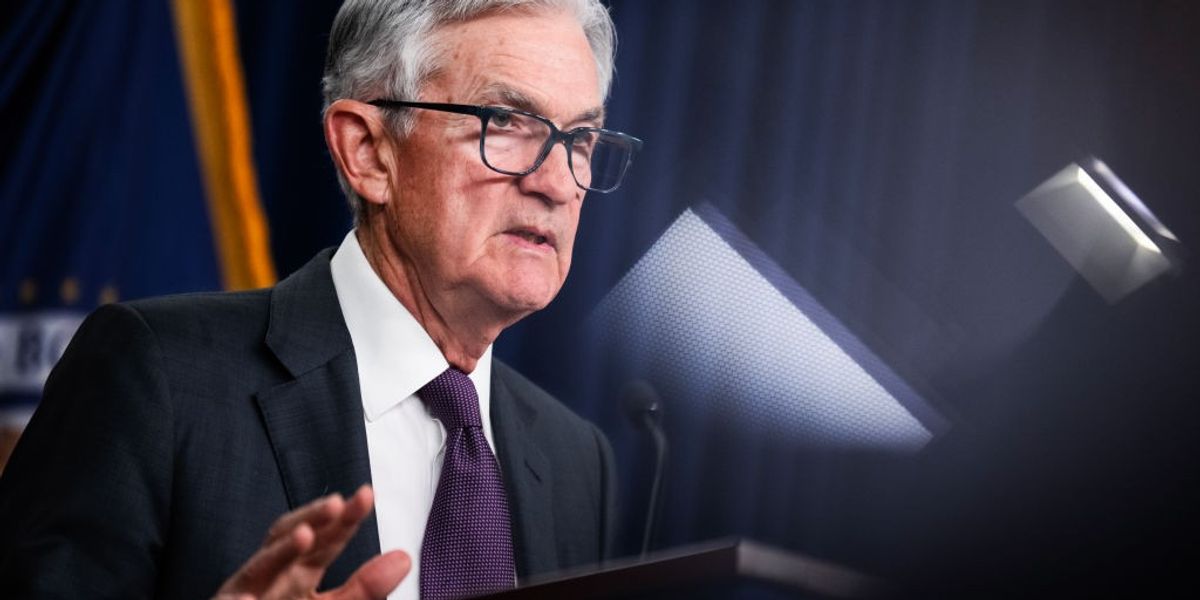 Economist Says Fed Warning Shows Trump Driving US Economy 'Toward Disaster'