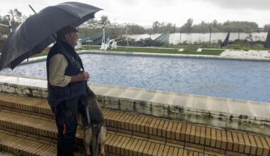Lluvias en Madrid y resto de España: estado de las carreteras, en directo | Una gran crecida de los ríos Adaja y Chico vuelve a inundar buena parte del sur de Ávila