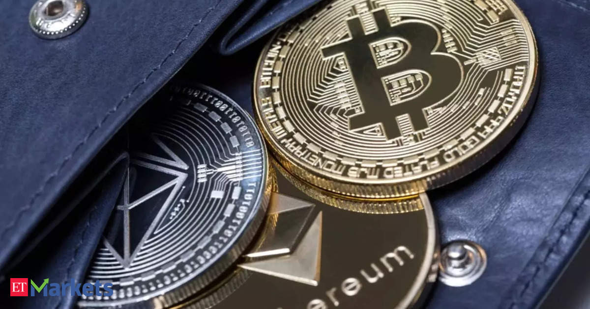 Crypto price today: Bitcoin rises above $86k; Avalanche, Solana jump up to 10%
