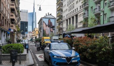 Un uomo è stato ferito gravemente in un'aggressione con colpi di arma da fuoco nel centro di Milano