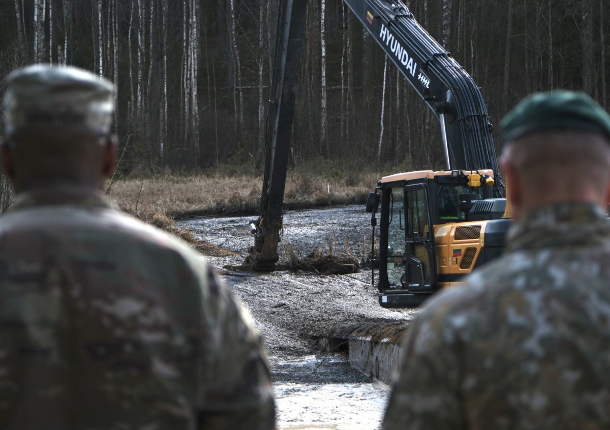 Additional recovery assets arrive in support of recovery efforts in Lithuania | Article
