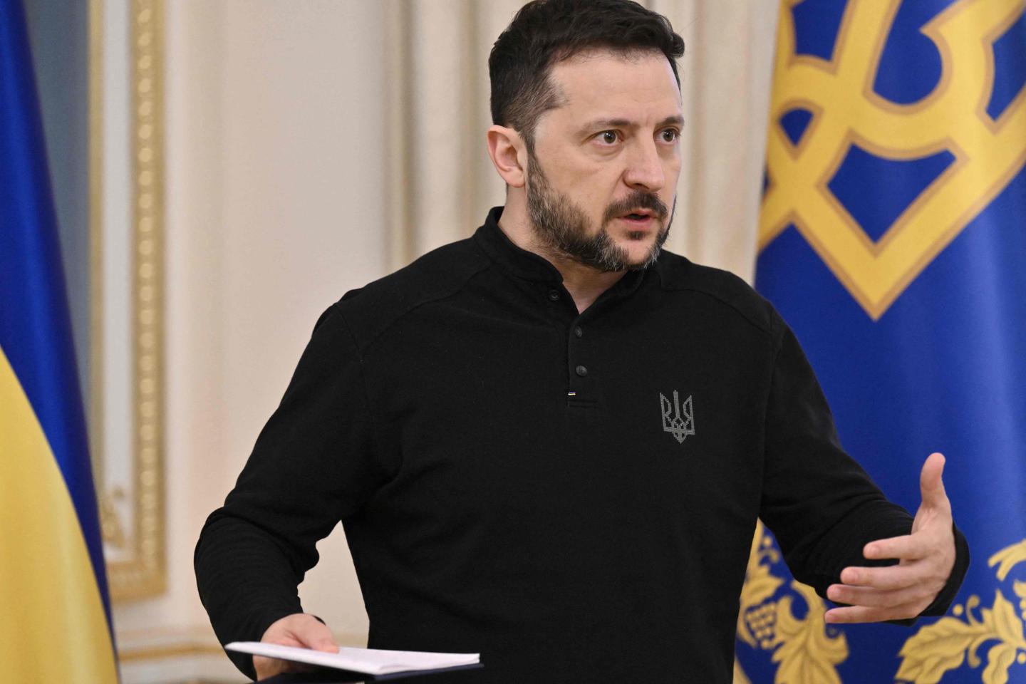 Zelensky backed into corner by US's new version of draft mineral agreement
