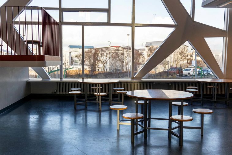 Iceland’s education system under scrutiny: High grades, low standards