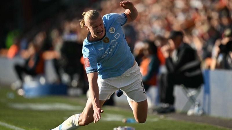 Haaland med straffebom, scoring og skade da Manchester City slet seg videre i FA-cupen