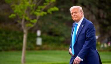 Donald Trump south lawn white house
