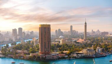 Egypt in talks to lease German LNG unit before summer