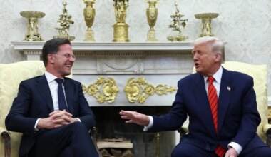 Washington: Trump wiederholt Grönland-Drohung – und Rutte lacht nur - Politik