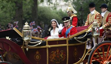Lip Reader Reveals What Prince William Told Kate Middleton During Their Wedding Carriage Ride—Why They Shocked Royal Fans!