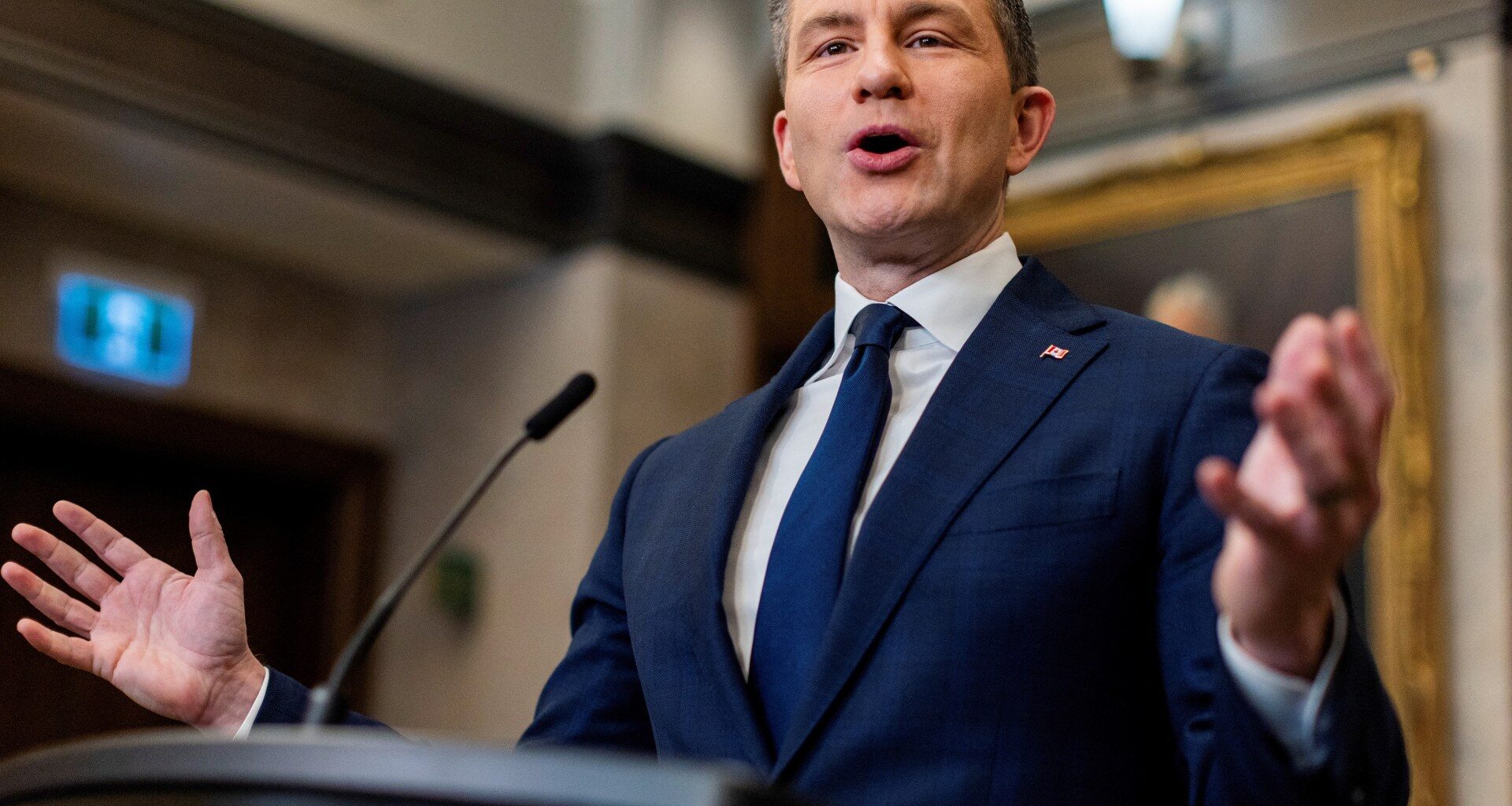 Canada’s Conservative leader seizes on Trump remarks amid slump in support | Politics News