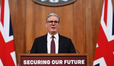 UK’s Starmer says coalition to beef up Ukraine security in any peace deal | Russia-Ukraine war News