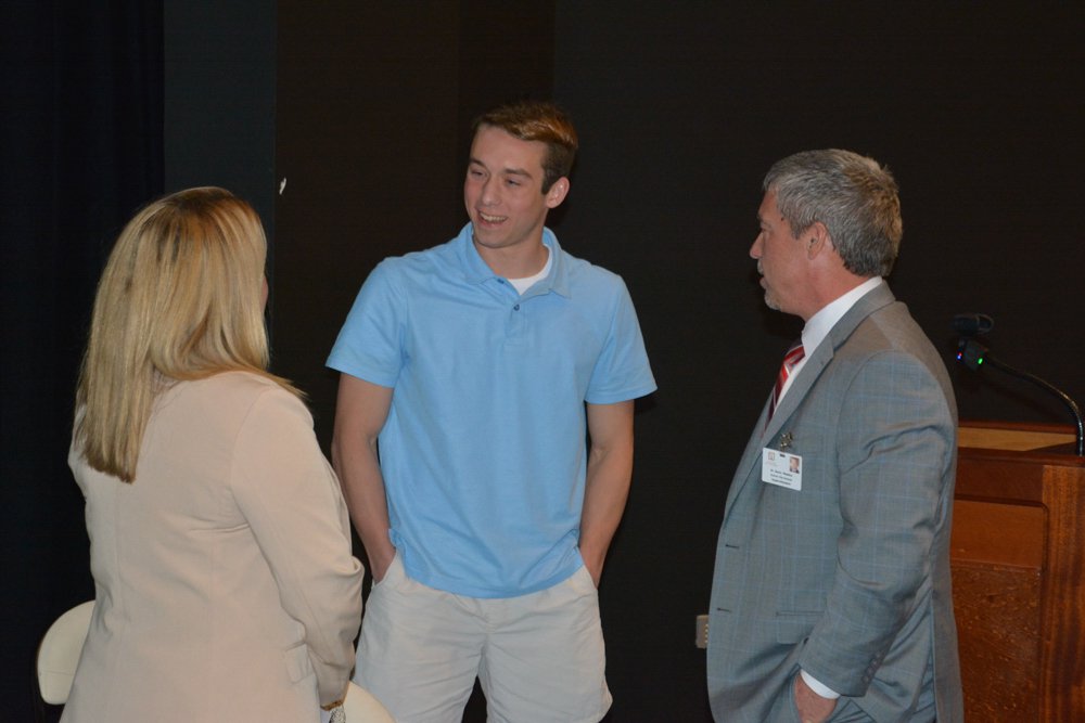 Spain Park's William Russell named 2025 Finley Award winner among 357 seniors