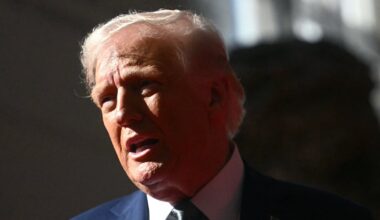 Intelligence officials to face Senate questions about journalist's inclusion on military strikes chat