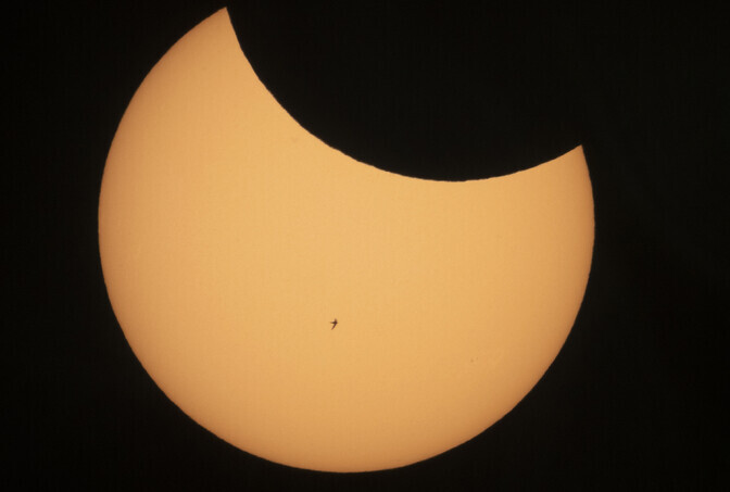 Partial solar eclipse visible in Estonia on Saturday | News