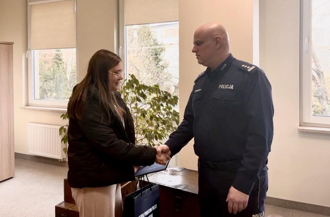 Zwyciężczyni konkursu spotkała się z policjantami - Aktualności