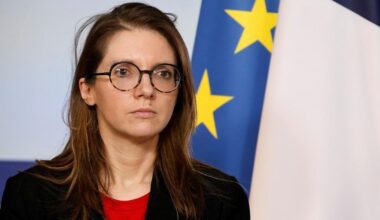 «Une République de l’infantilisation» : Aurore Bergé dénonce les «désistements systématiques» face au RN lors des législatives