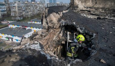 US officials influenced by Russia, says Zelensky