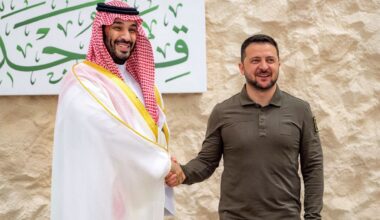 Zelensky to meet Saudi leader before US talks