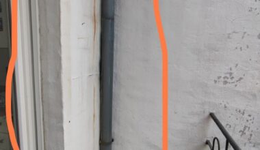 Habt ihr eine Idee wie ich diese Wand begrünen oder anderweitig kaschieren/schöner machen kann?
